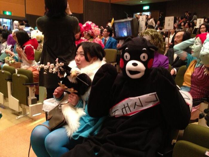 The Japanese universities where graduation is one giant cosplay party【Photos】14