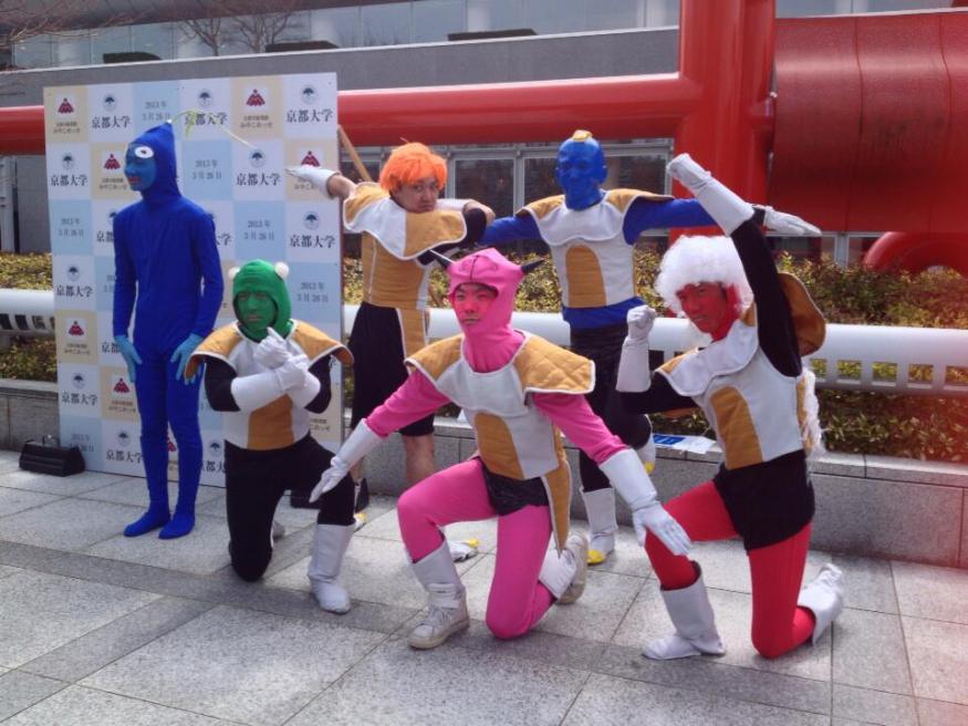 The Japanese universities where graduation is one giant cosplay party【Photos】9